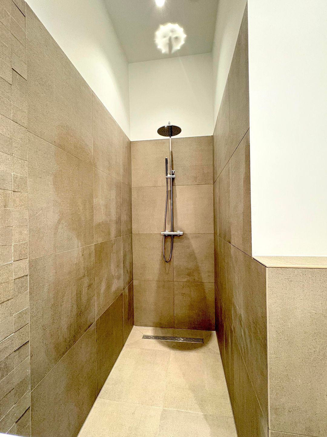 Photo 8 of Henri Polaklaan 13-B2