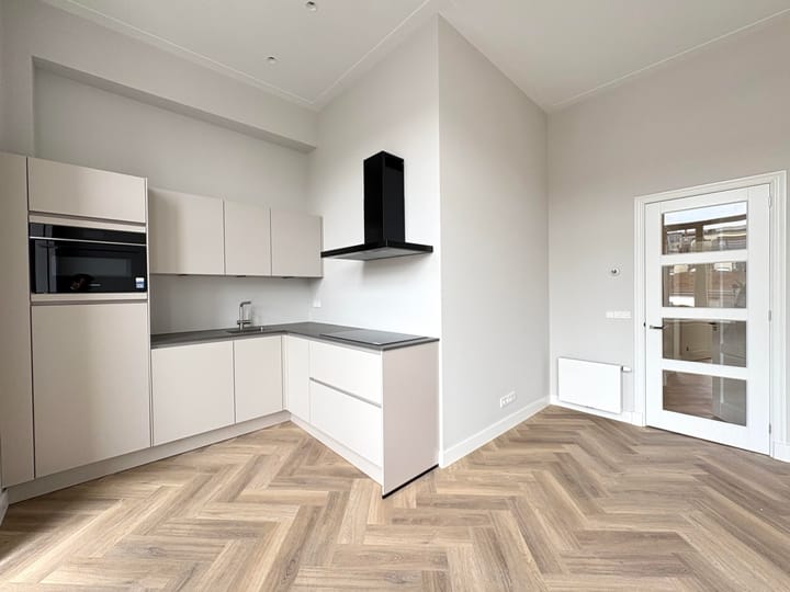 Foto 2 van Henri Polaklaan 13-B2