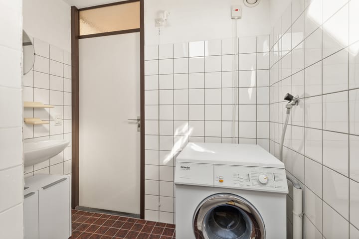 Foto 23 van Zeisstraat 37