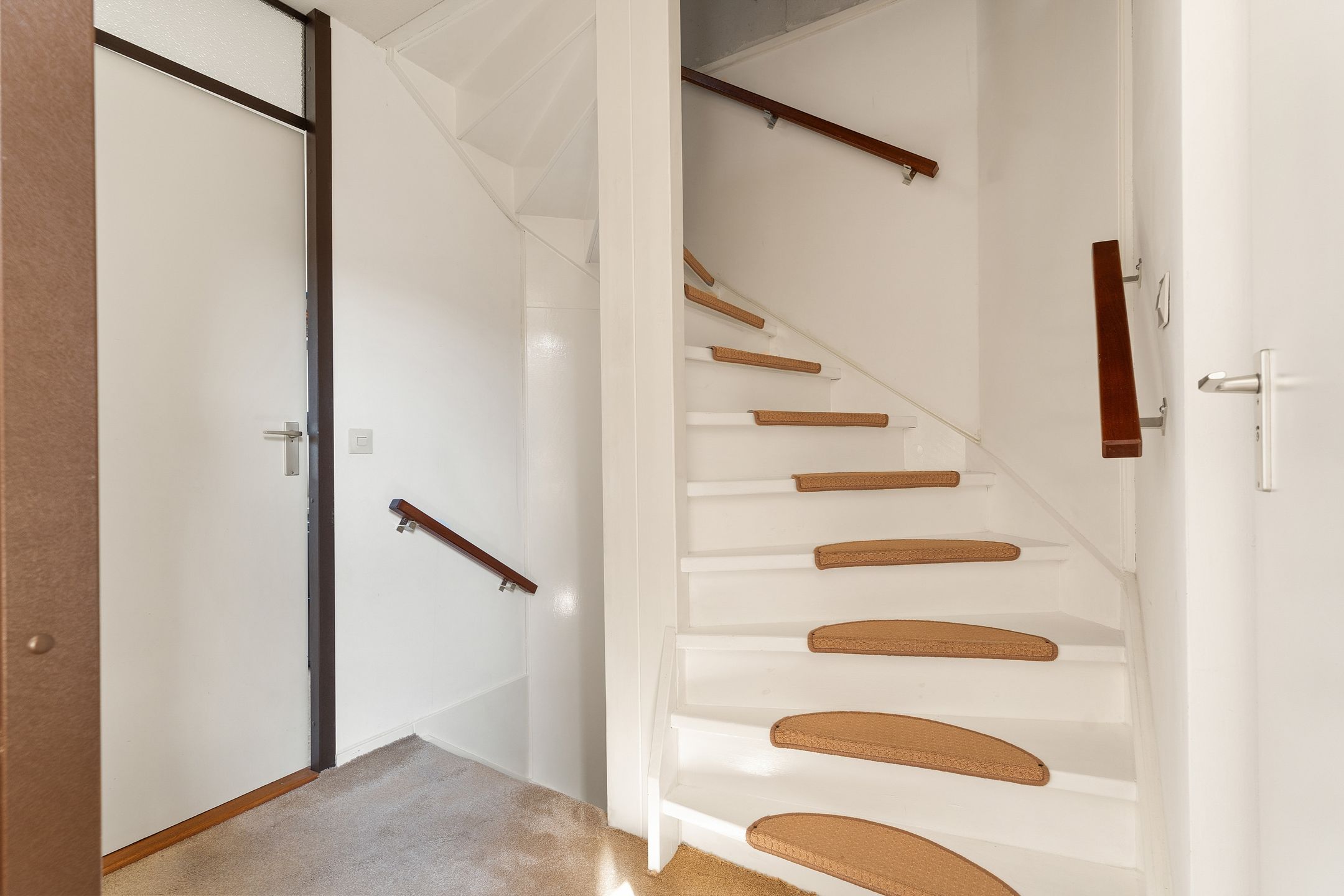 Foto 24 van Zeisstraat 37