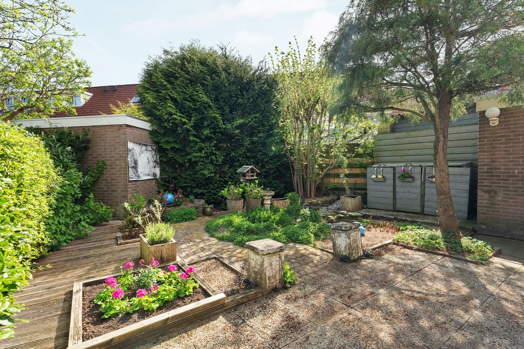 Foto 28 van Zeisstraat 37