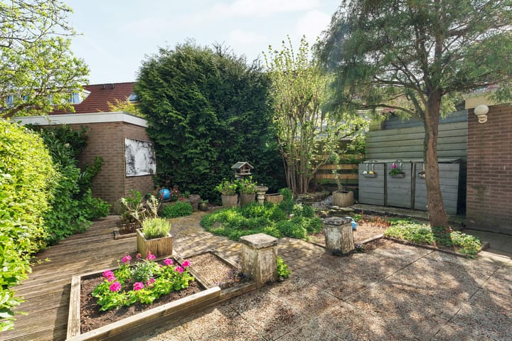 Foto 28 van Zeisstraat 37