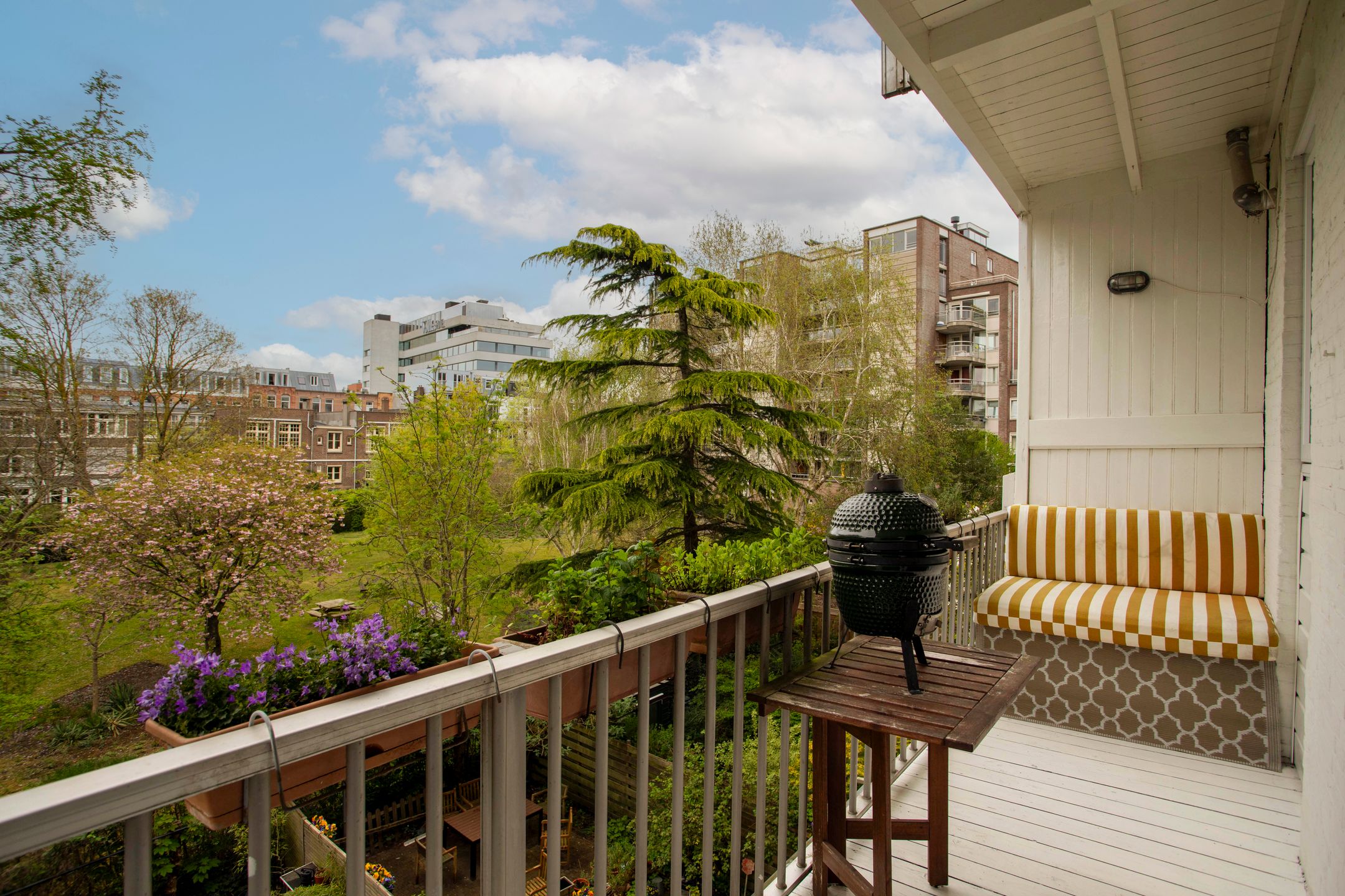 Photo 3 of Graaf Florisstraat 7-2