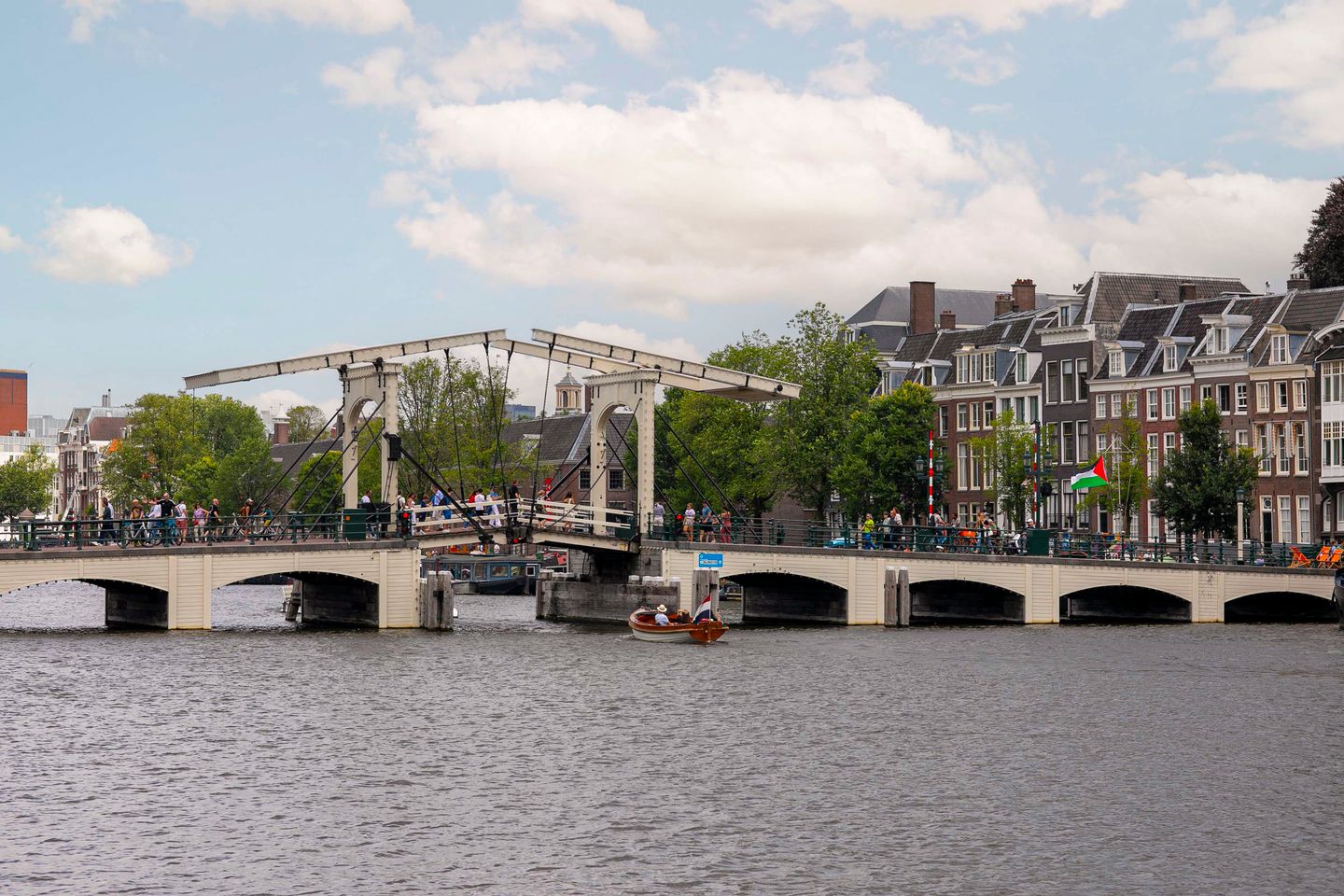 Photo 29 of Graaf Florisstraat 7-2