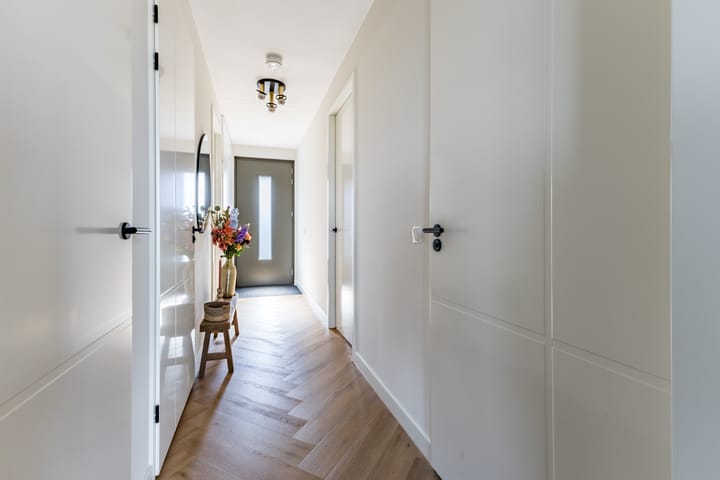 Foto 9 van Picassolaan 995