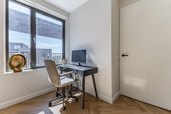 Foto 25 van Picassolaan 995