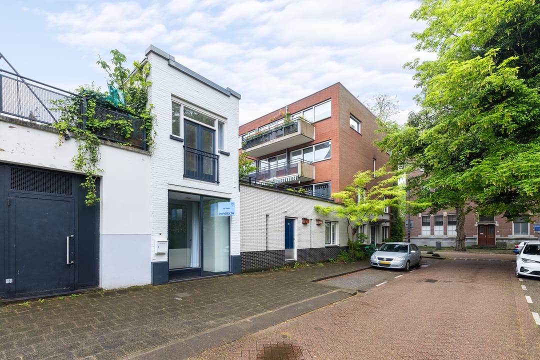 Photo 23 of IJsclubdwarsstraat 12