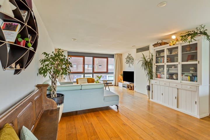 Foto 16 van Giselbertstraat 9