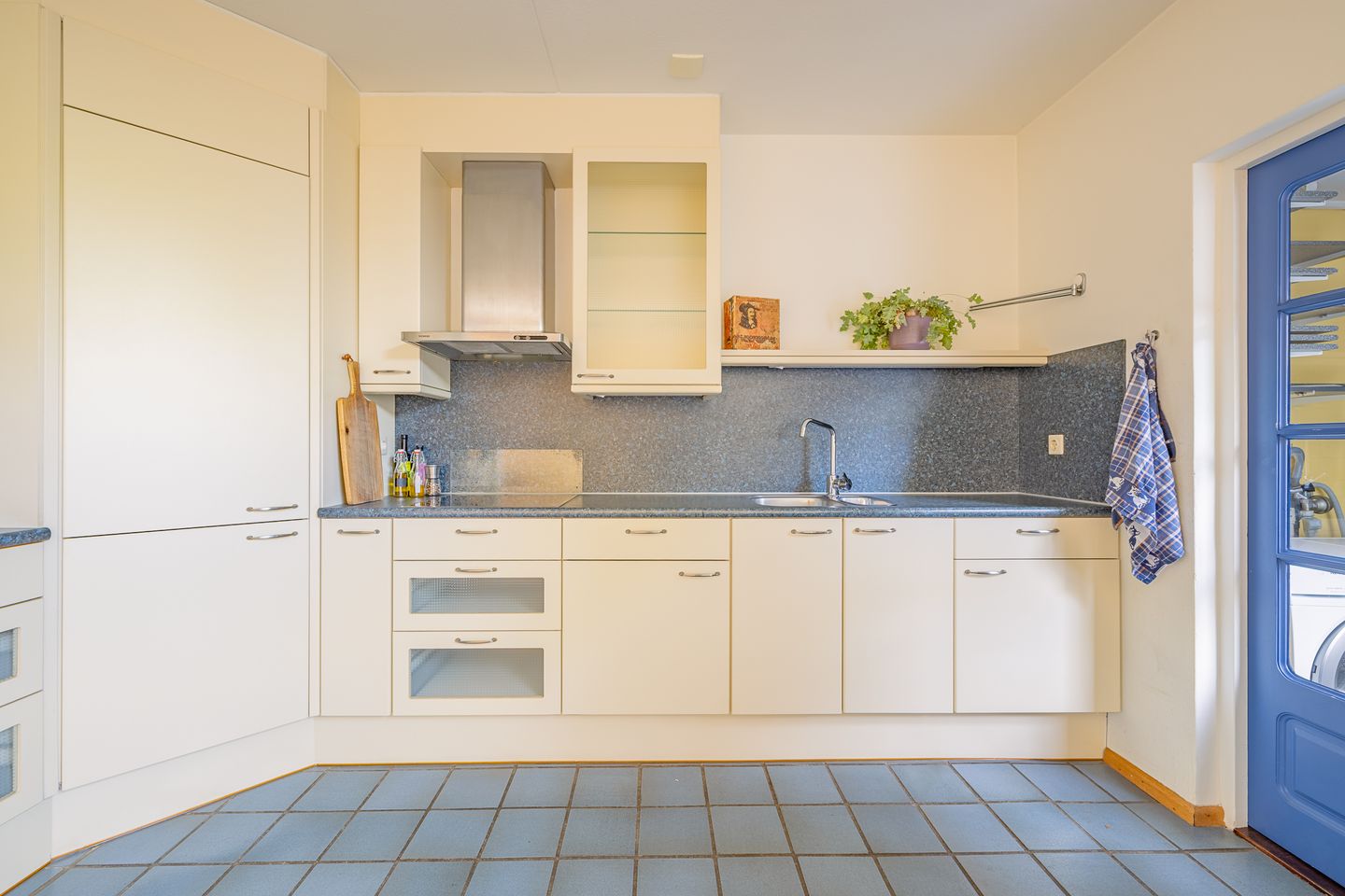 Photo 14 of Hunzestraat 14