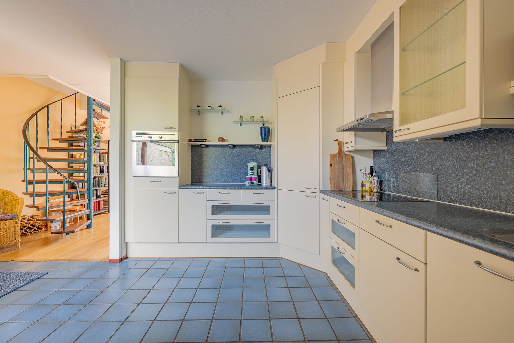 Photo 15 of Hunzestraat 14