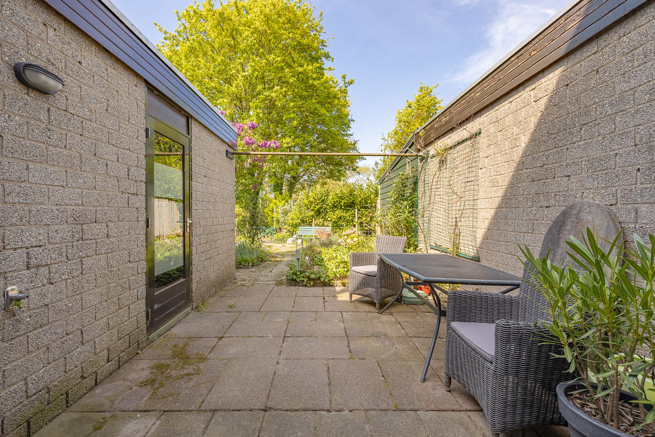 Photo 18 of Hunzestraat 14