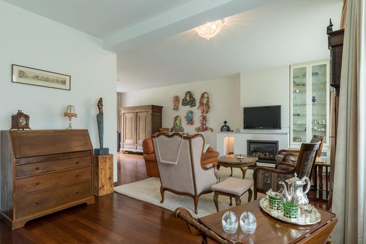 Photo 7 of Hazelaar 106