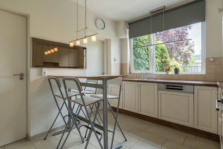 Photo 17 of Hazelaar 106