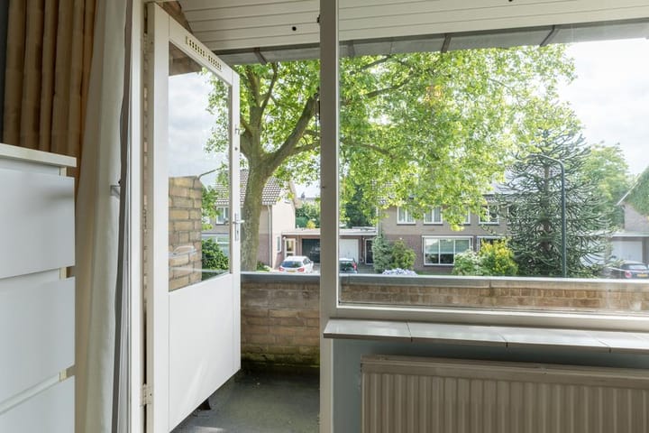 Photo 29 of Hazelaar 106