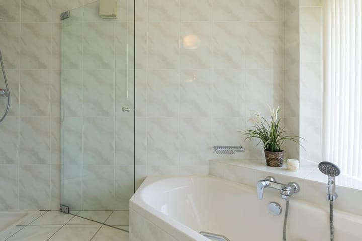 Photo 37 of Hazelaar 106