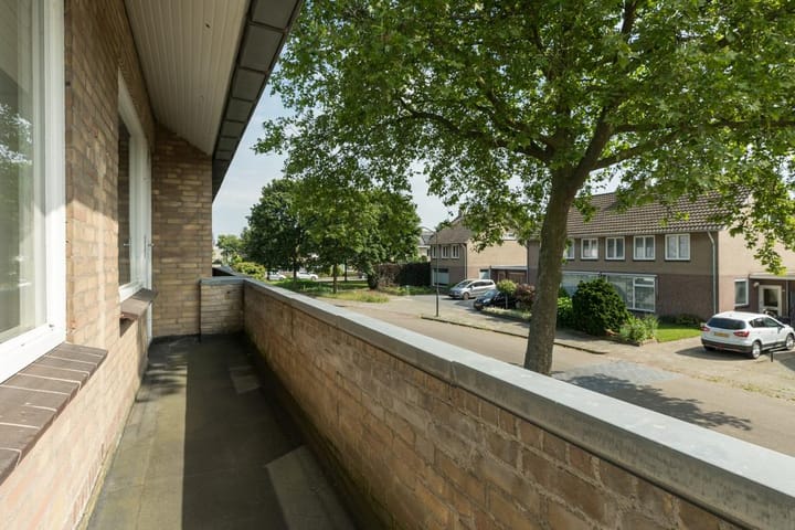 Photo 48 of Hazelaar 106