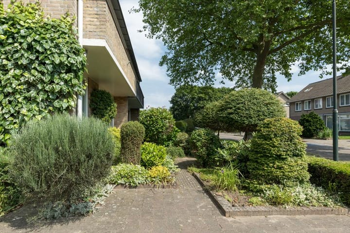 Photo 57 of Hazelaar 106