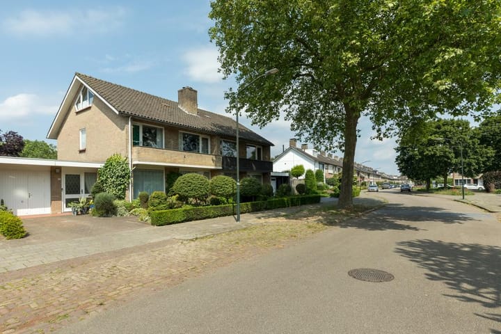 Photo 60 of Hazelaar 106