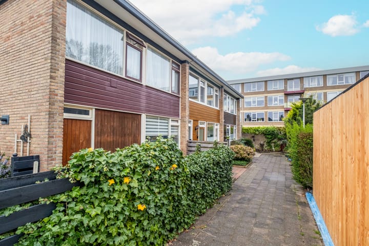 Photo 9 of Begoniastraat 37