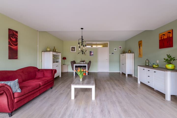 Photo 17 of Begoniastraat 37