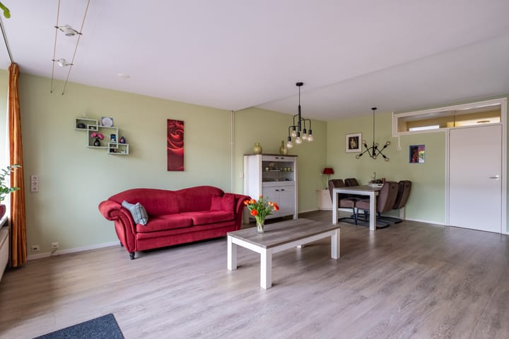 Photo 18 of Begoniastraat 37