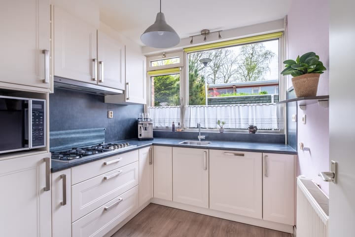 Photo 21 of Begoniastraat 37