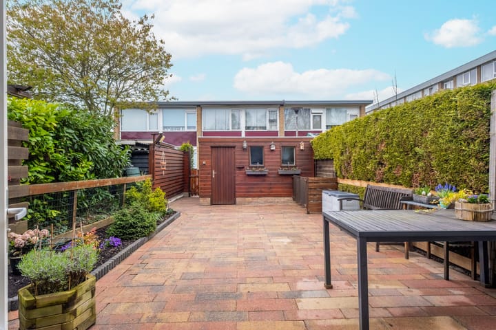 Photo 42 of Begoniastraat 37