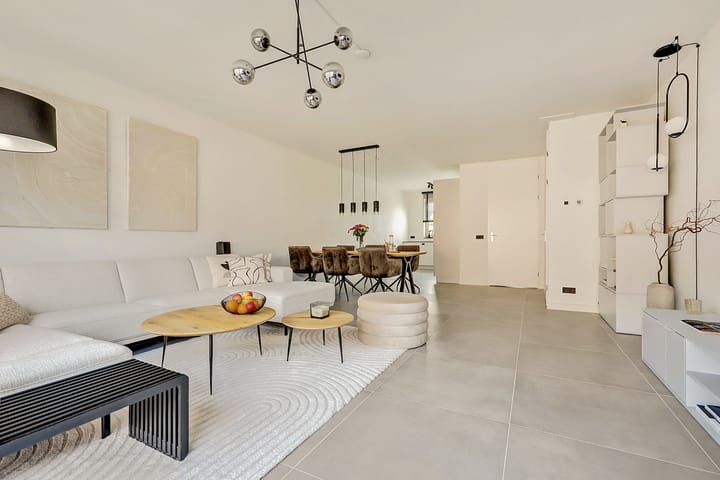 Photo 10 of Brons 60