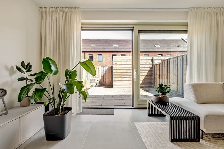 Photo 13 of Brons 60