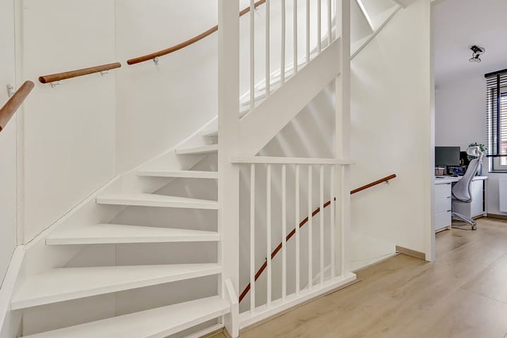 Photo 22 of Brons 60