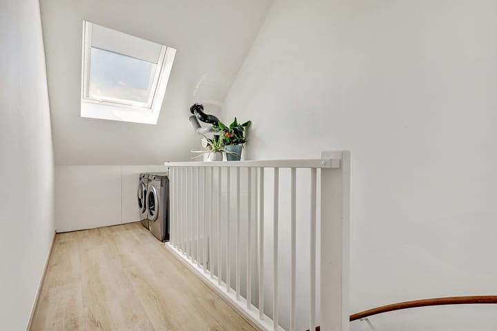 Photo 34 of Brons 60