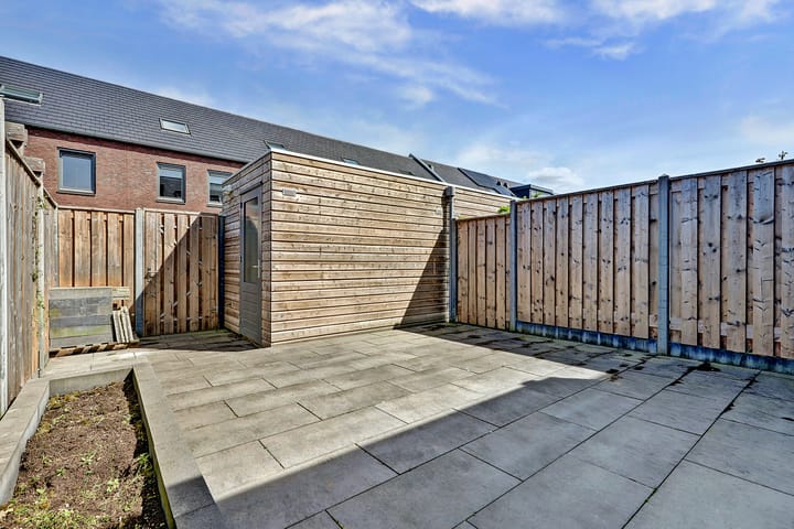 Photo 37 of Brons 60