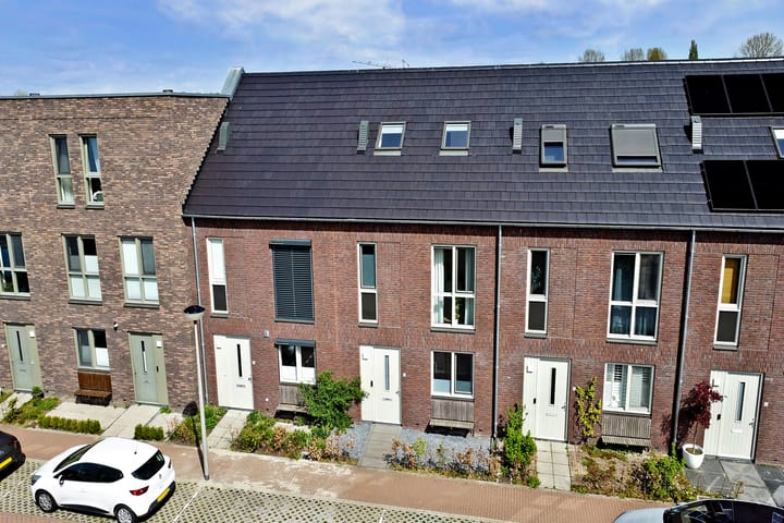 Photo 41 of Brons 60