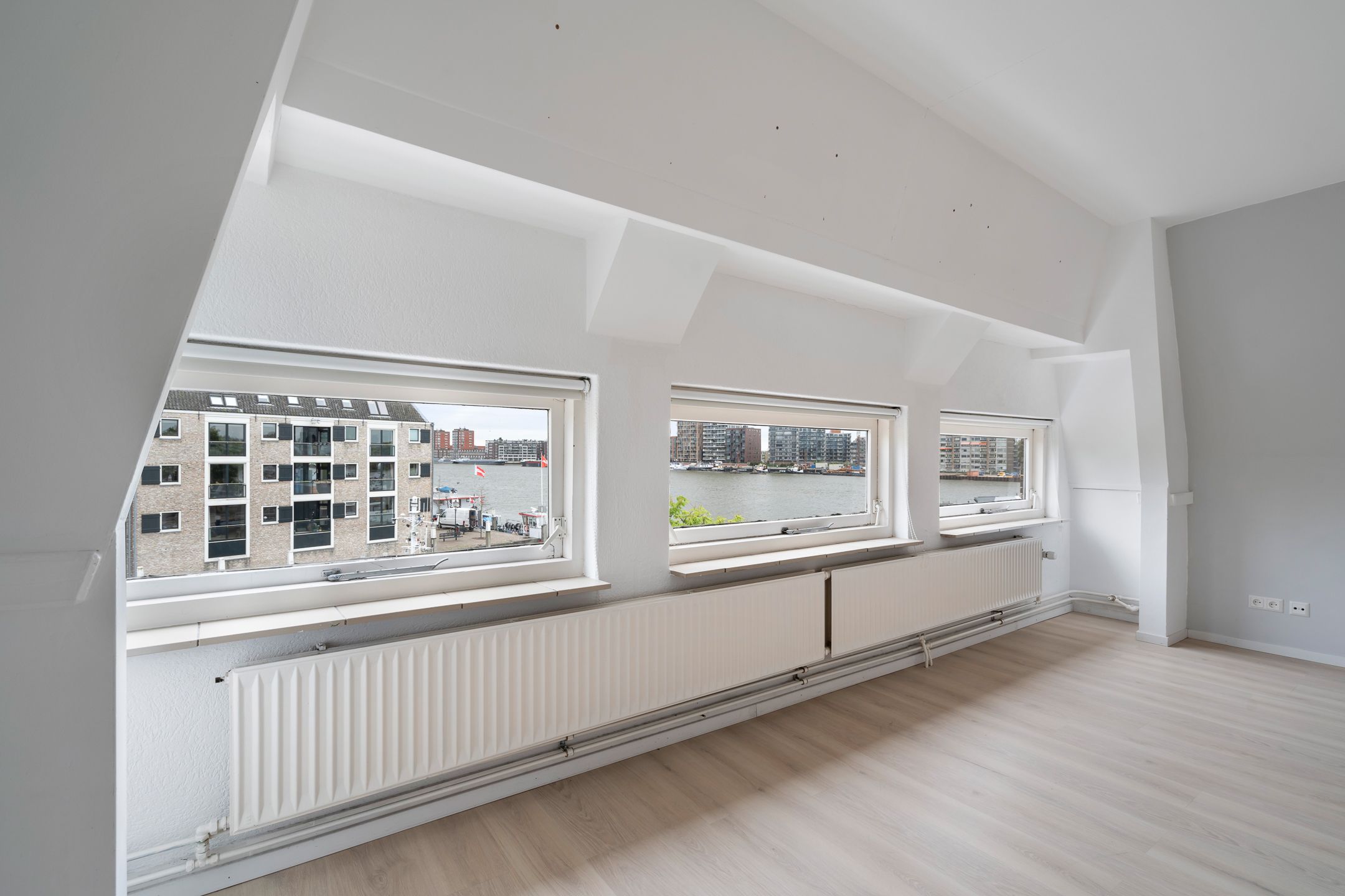 Foto 30 van Buiten Walevest 132