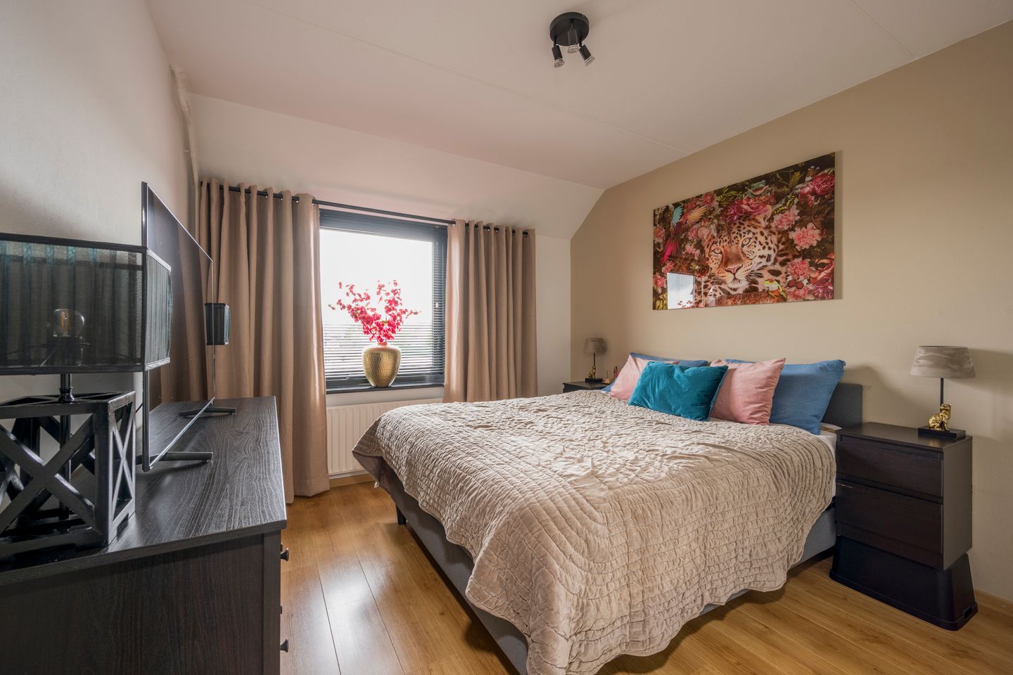 Foto 20 van Meester Folkertsstraat 9