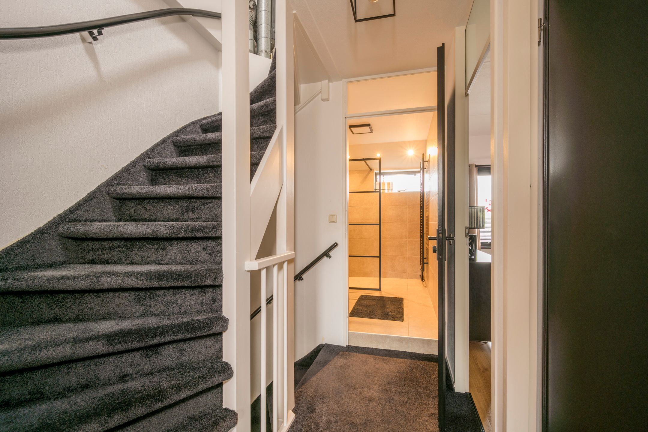 Foto 27 van Meester Folkertsstraat 9