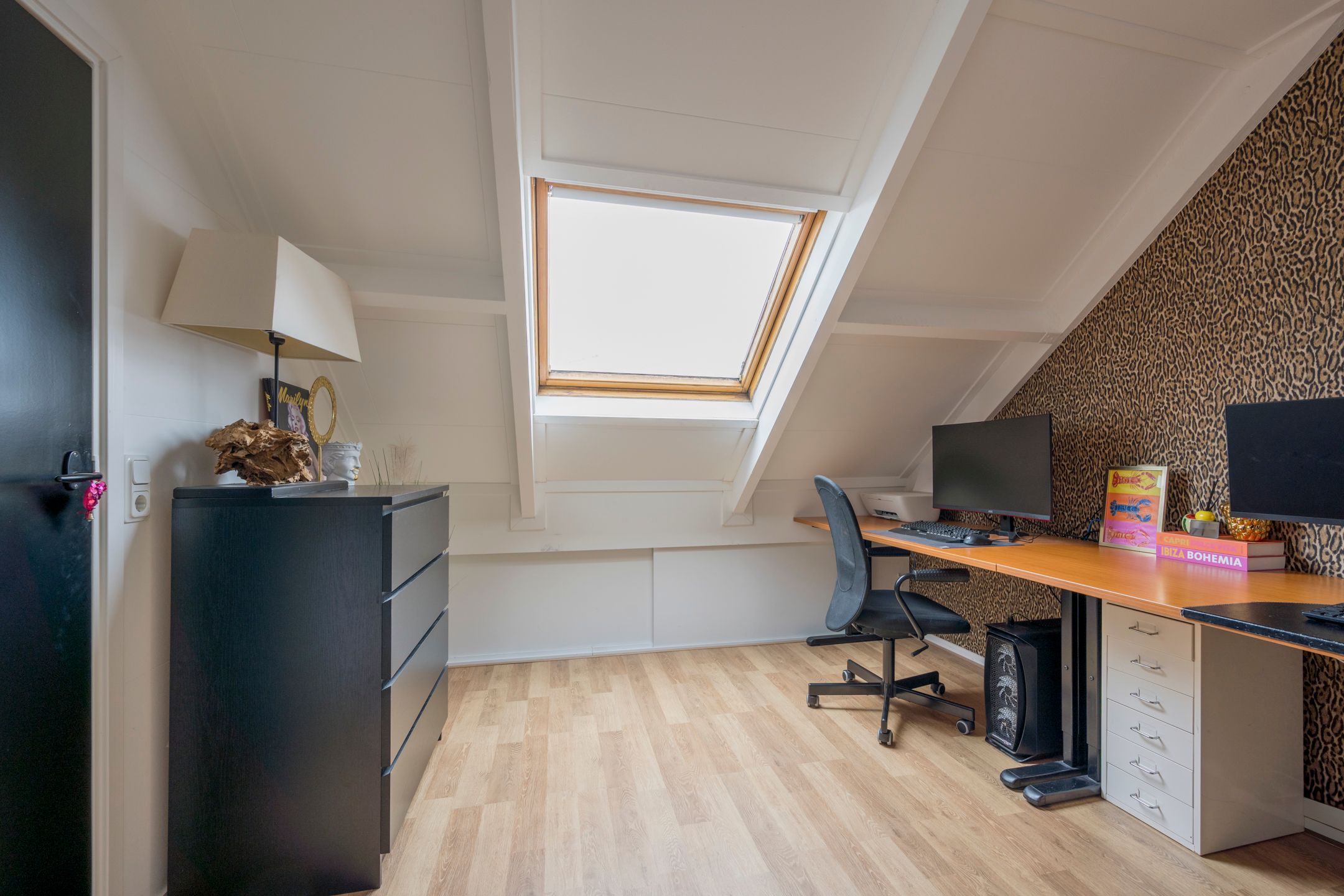 Foto 30 van Meester Folkertsstraat 9