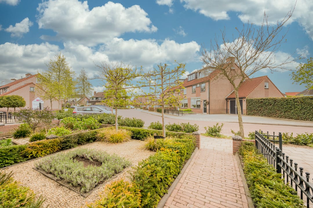 Foto 41 van Meester Folkertsstraat 9