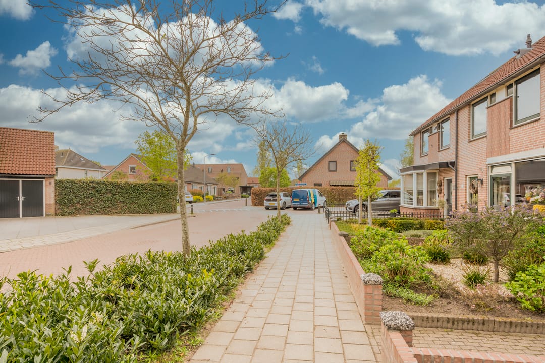 Foto 43 van Meester Folkertsstraat 9