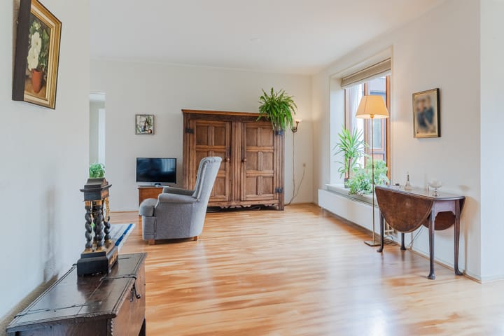 Foto 8 van van Karnebeeklaan 3