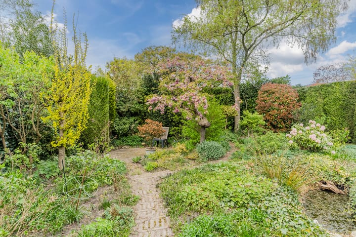 Foto 43 van van Karnebeeklaan 3