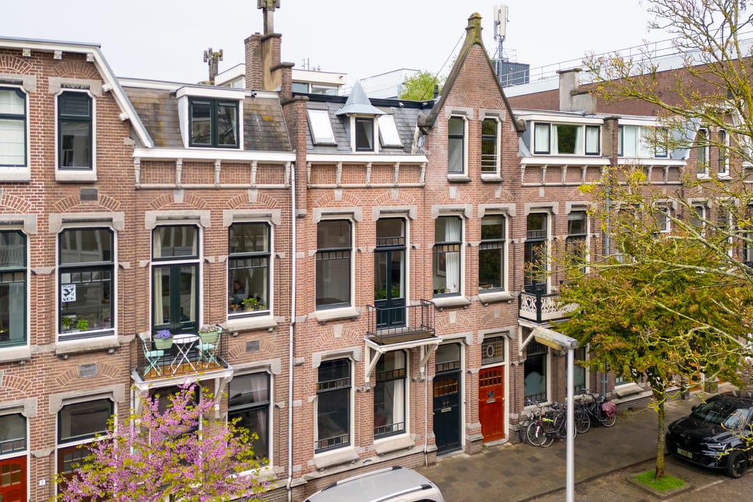 Foto 1 van Van Limburg Stirumstraat 4