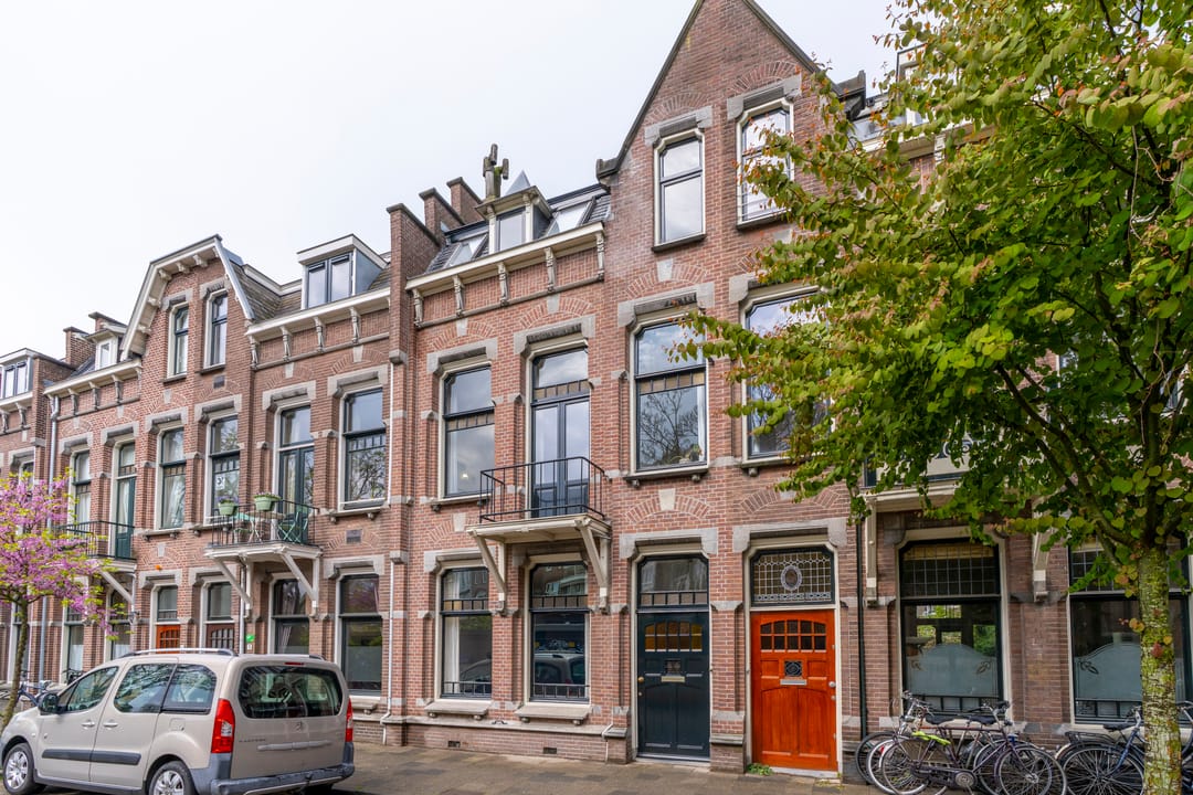 Foto 2 van Van Limburg Stirumstraat 4