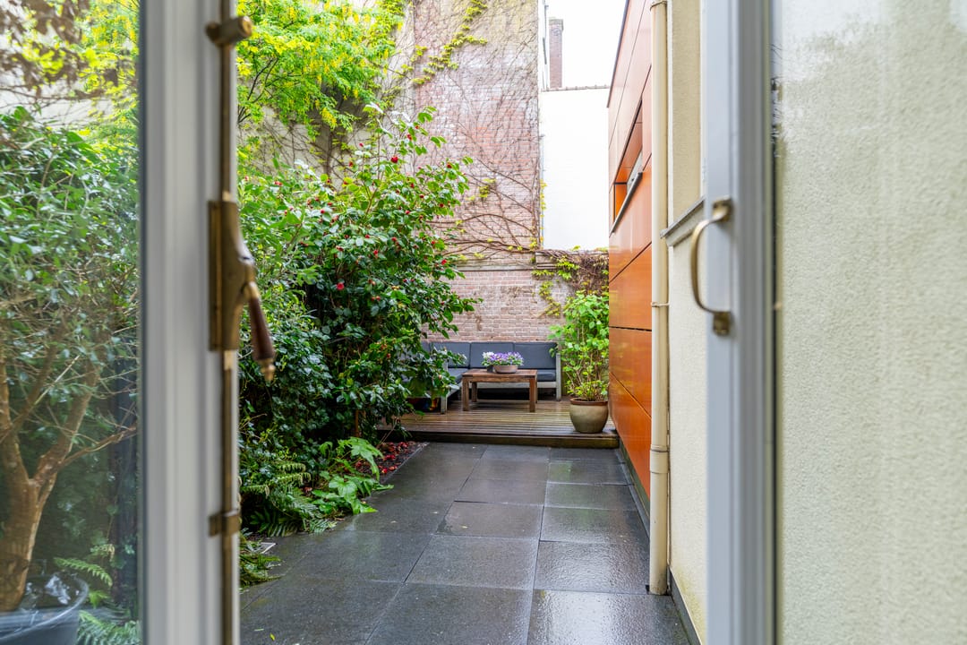 Foto 17 van Van Limburg Stirumstraat 4