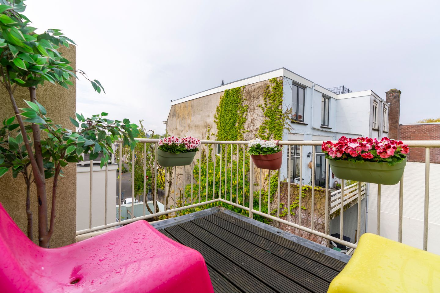 Foto 35 van Van Limburg Stirumstraat 4