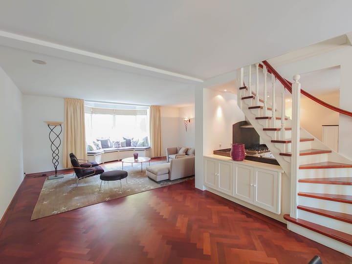 Foto 2 van De Lairessestraat 142-C