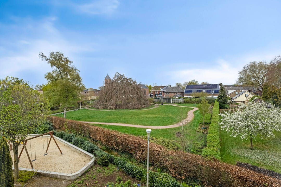 Photo 32 of Plataan 21