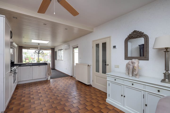 Foto 7 van Castorweg 63-B