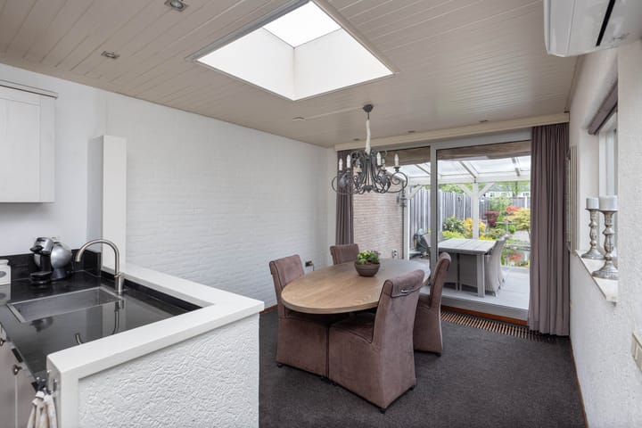 Foto 10 van Castorweg 63-B