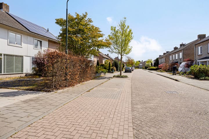 Foto 30 van Neptunusstraat 13